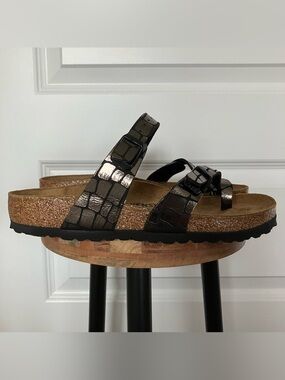NEW Birkenstock Mayari Sandals Women EU 39 US 8 Black Gator Gleam 2026-514